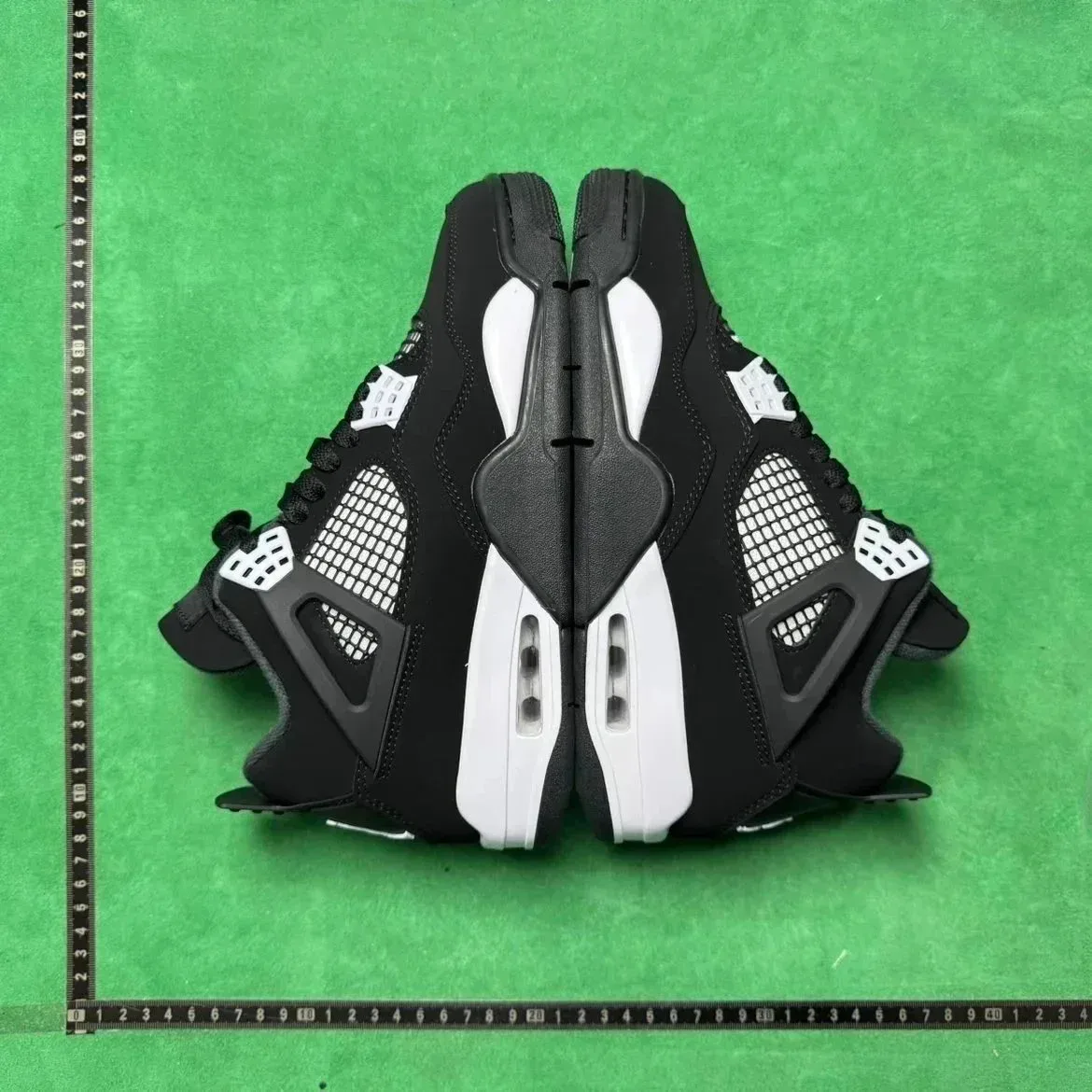 Nike Air Jordan 4 Black/White Sneakers